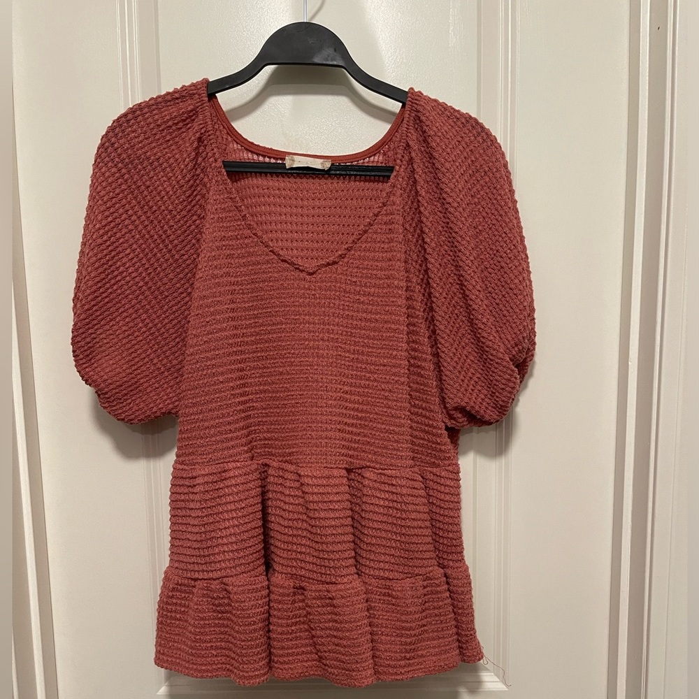 Altar’d State Women’s flowy top size Medium